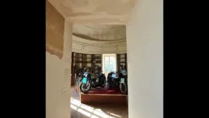 Collection de moto ancêtre du Château-Musée de Savigny-lès-Beaune.