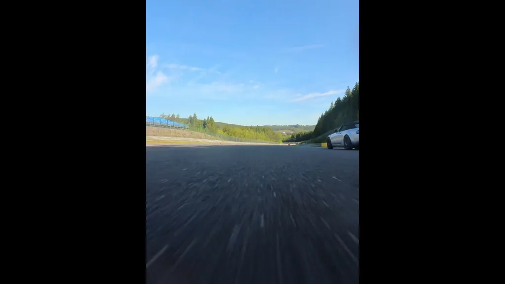 Ça va trop vite pour la caméra de ma MX-5 😱 #motorsport #piste