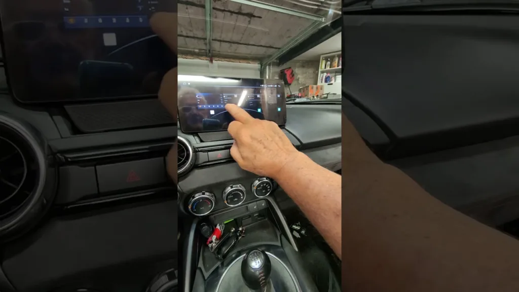 Carplay & Android Auto c'est FINI maintenant c'est la 4G #miata #mx5 #carplay #androidauto