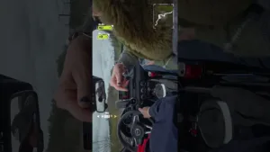 Le moment où tout s'écroule en roulant 😅 #driving #humour