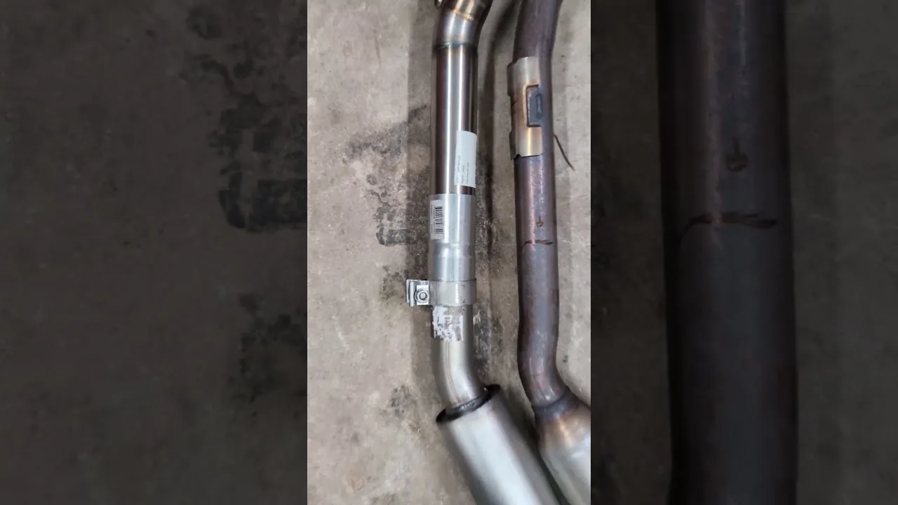Voilà l'échappement démonté mais un problème 🤯 #exhaust #tutorial