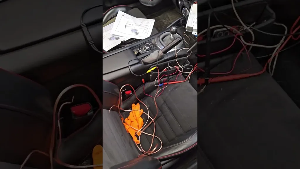 demain démontage du parechocs arrière de La MX5 la Caméra de recul est morte #Miata #MX5 #camera