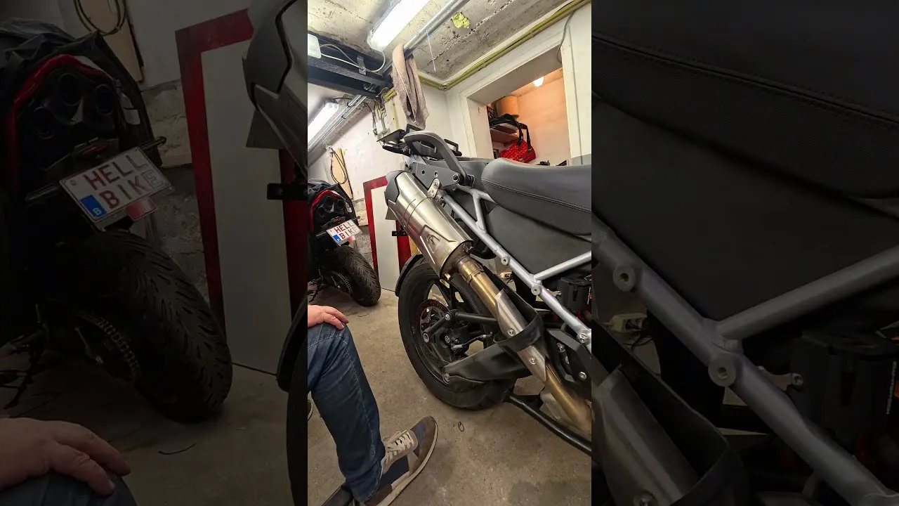 Le silencieux Triumph Tiger 1200 GTE s'enlève comme ça 😯#tutorial #motorcycle